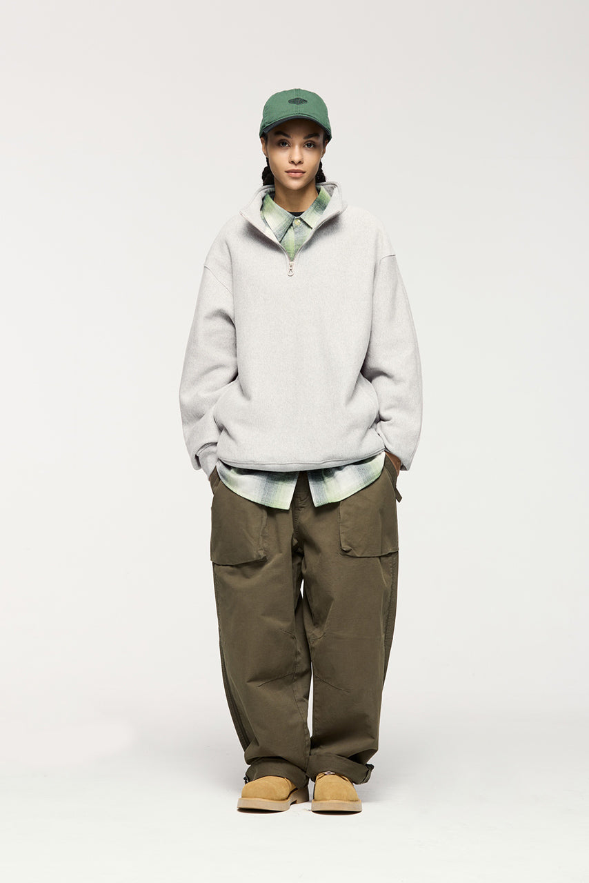 Sudadera con capucha y media cremallera