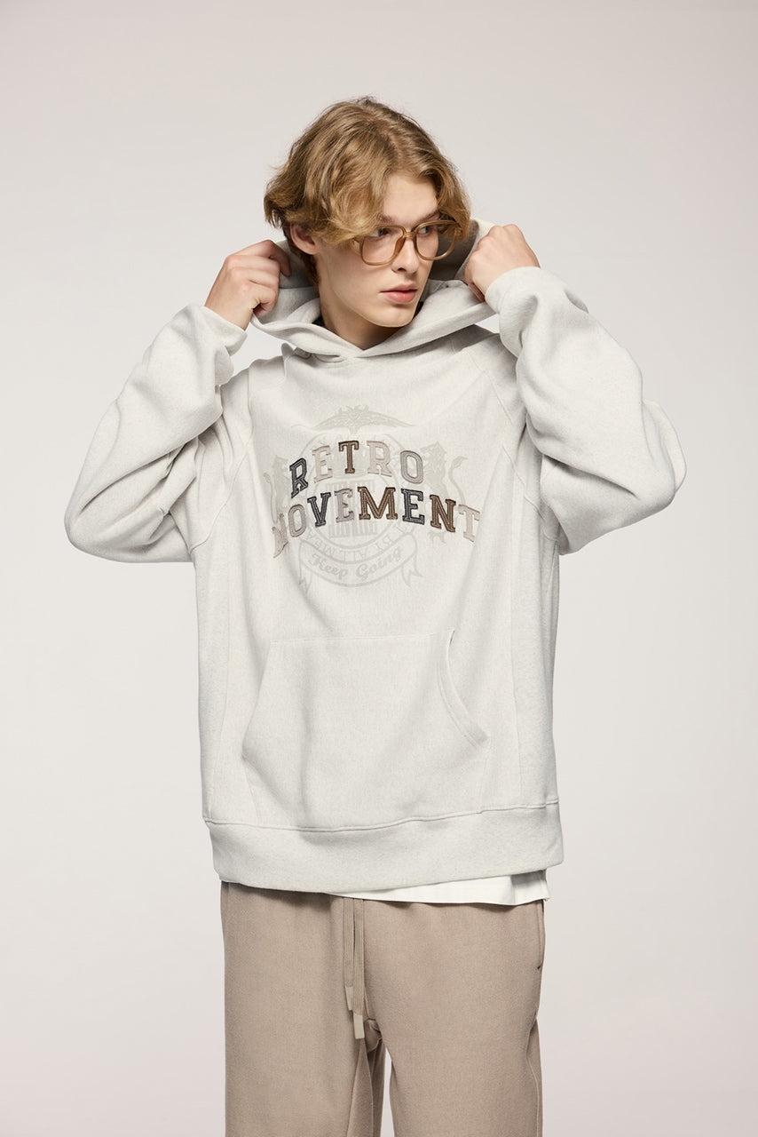 Sudadera con capucha y apliques de movimiento retro