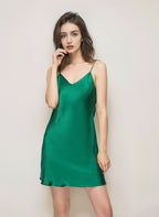 Camisón de seda con tirantes