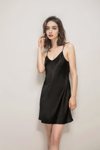 Camisón de seda con tirantes