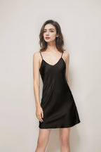 Camisón de seda con tirantes