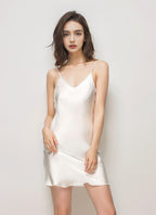 Camisón de seda con tirantes