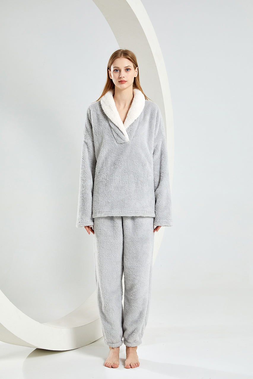 Warm Coral Fleece Pajamas Set With Sherpa Fur Collar