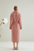 Wave Pattern Lapel Robe