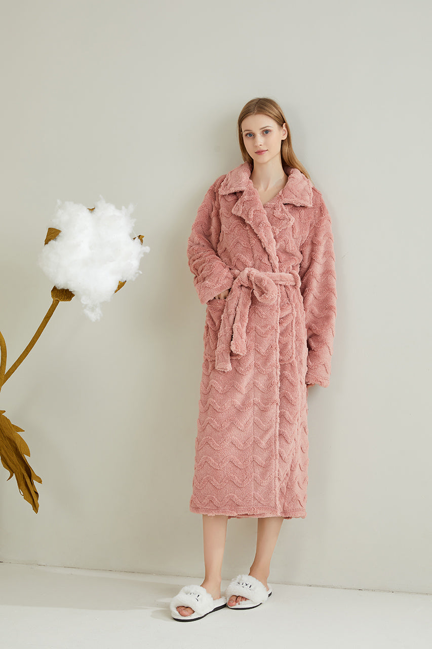 Wave Pattern Lapel Robe