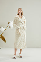 Wave Pattern Lapel Robe