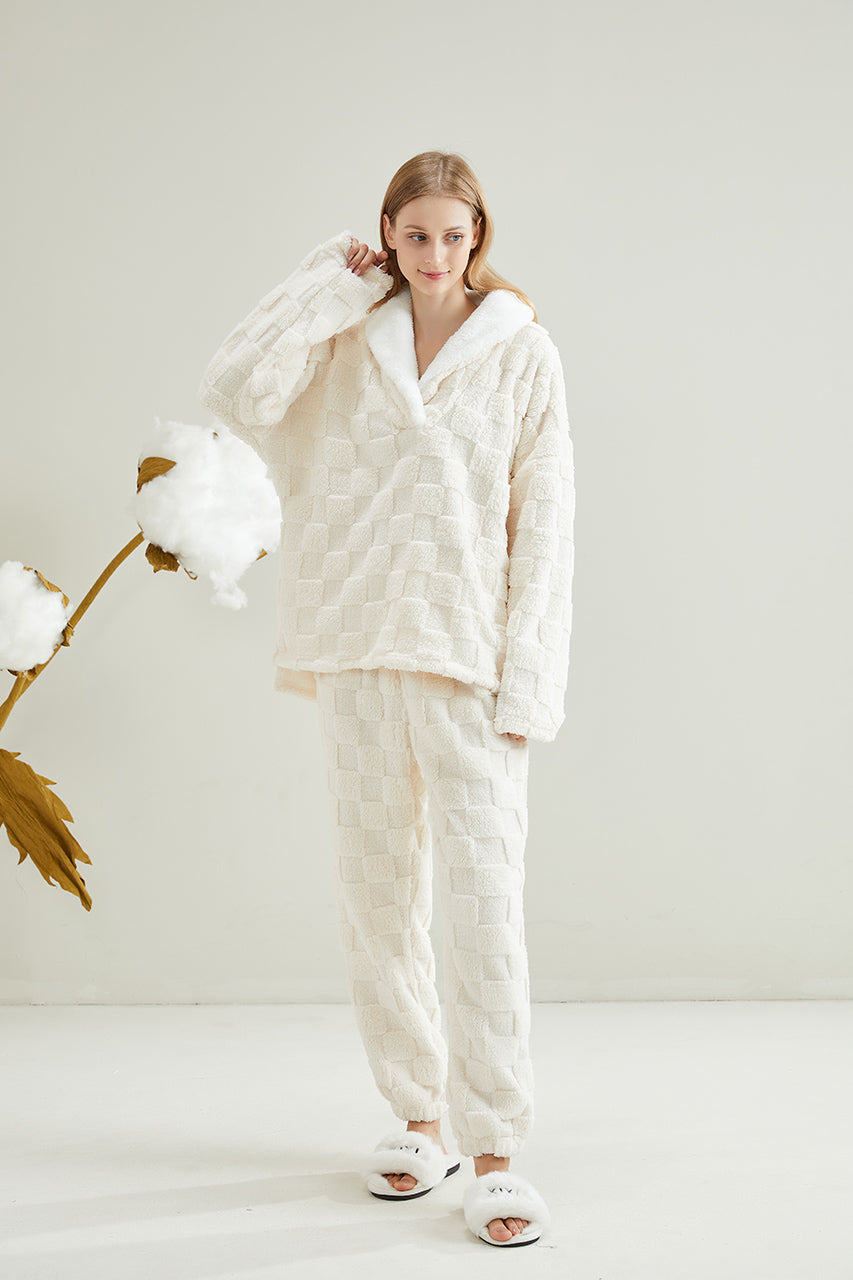 Warm Coral Fleece Pajamas Set With Sherpa Fur Collar