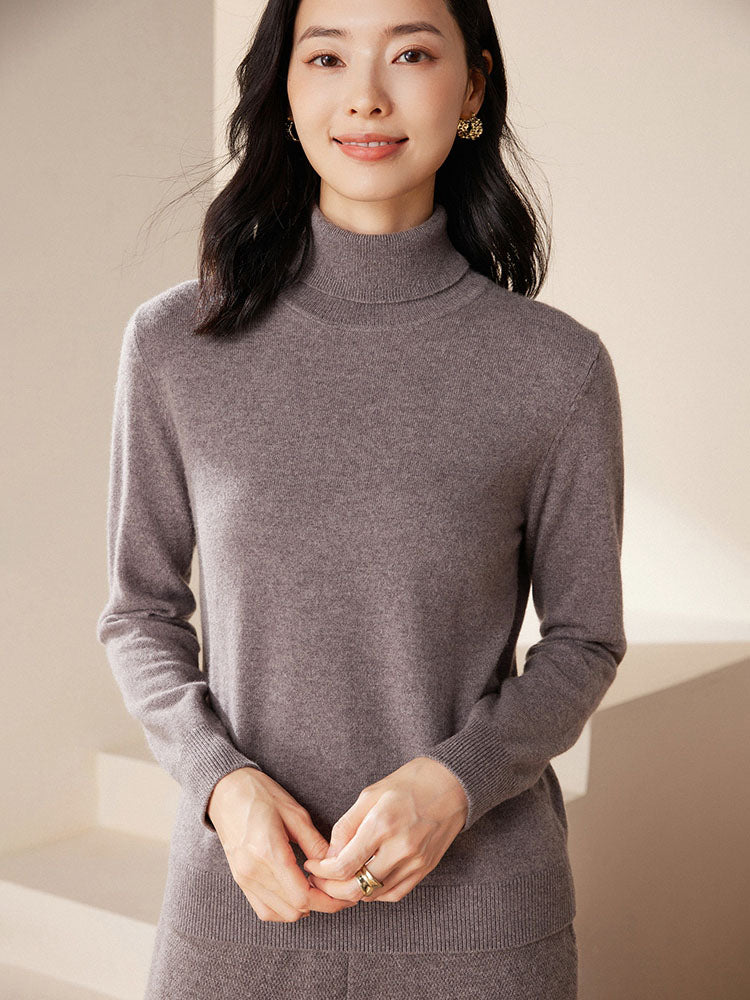 Cashmere Turtleneck Knit Top