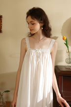 Graceful Square-Neck Short Nightgown