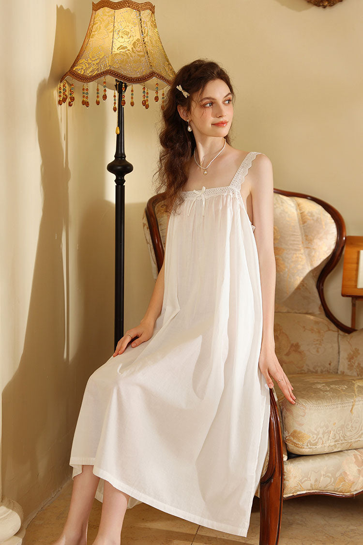 Graceful Square-Neck Short Nightgown