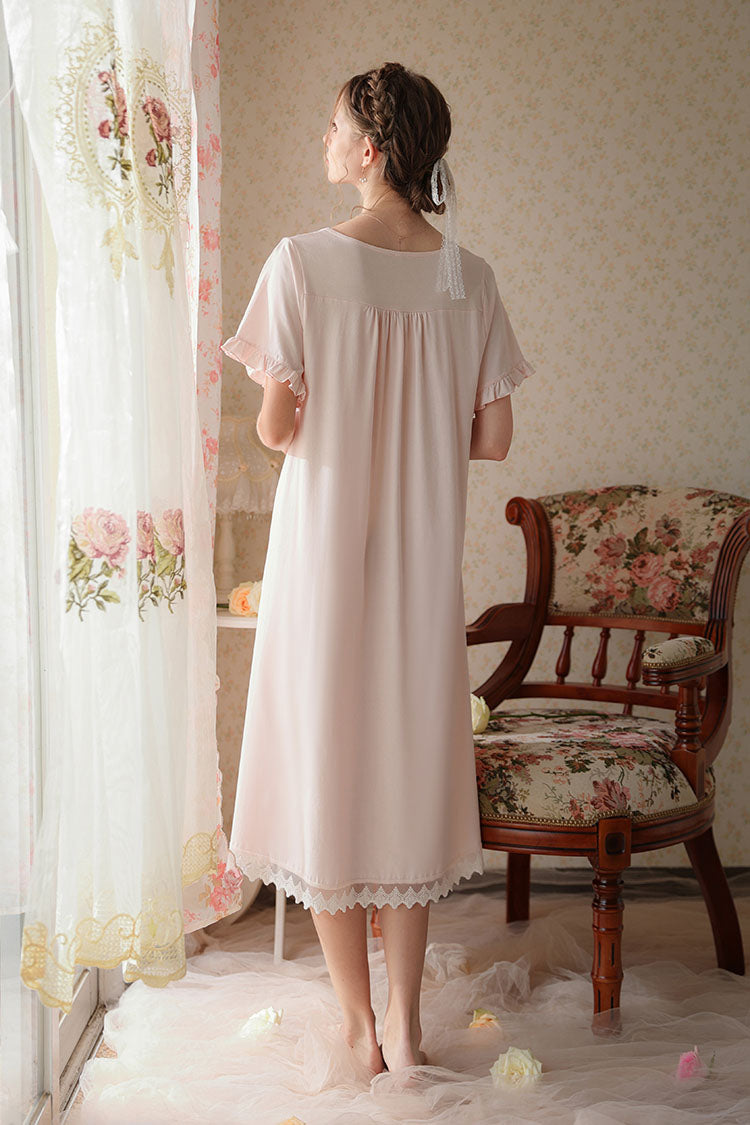 Vintage Style Sweet Nightgown with Ruffles