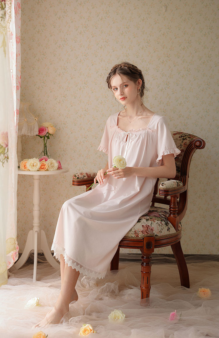Vintage Style Sweet Nightgown with Ruffles