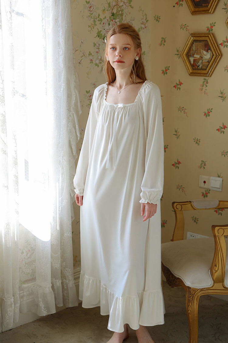 Minimalist Ruffled Trimmed Maxi Nightgown