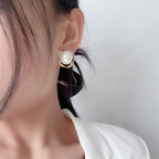 Luminous Ripple Pearl Stud Earrings2