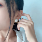 Luminous Ripple Pearl Stud Earrings4