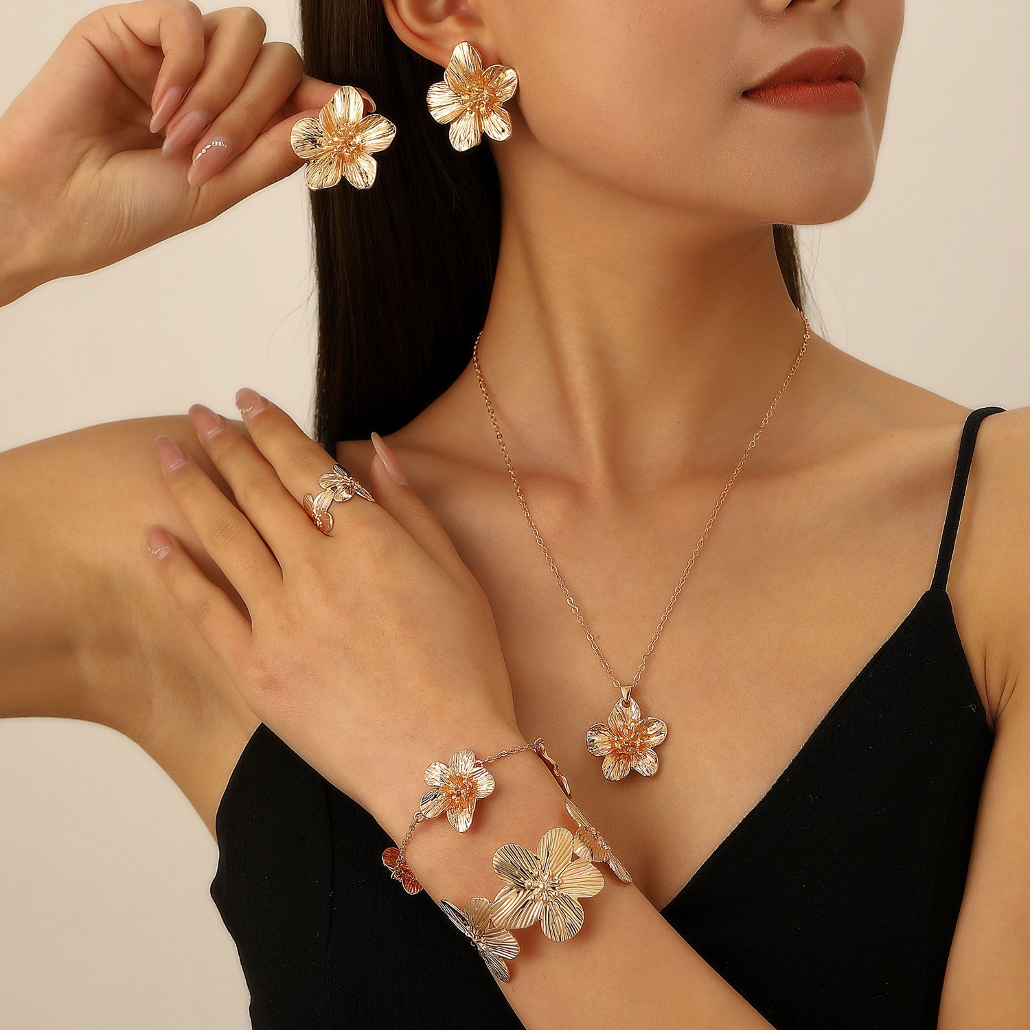 Daisy Stud Earrings