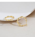 【7】Twisted Aureate Hoop Earrings