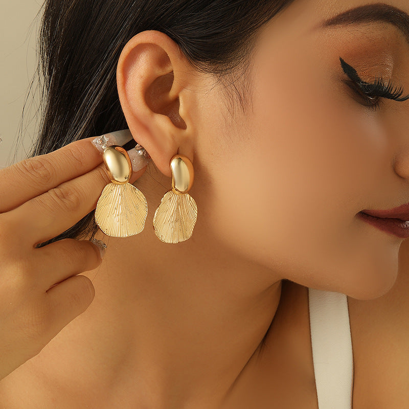 【12】Gold Shell Fan Earrings