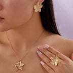 Golden Floral Pendant Necklace