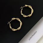【7】Twisted Aureate Hoop Earrings