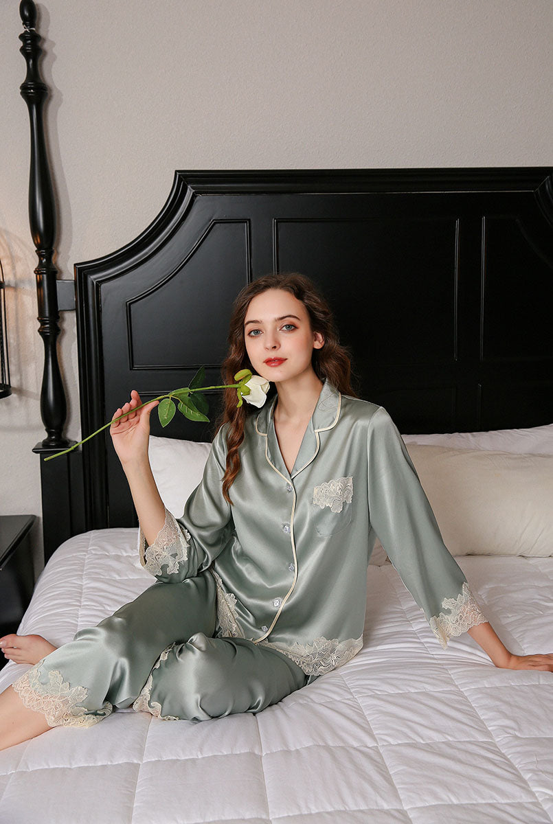 Silk Lace Flower Trim Pajamas 2Pcs Set